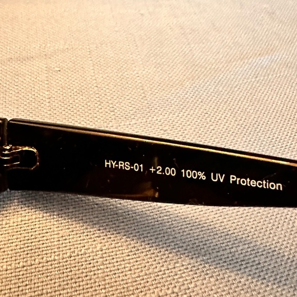 (2) Full Lens Readers + (1) Full Reader Sunglasses +2.0 - Picture 13 of 16